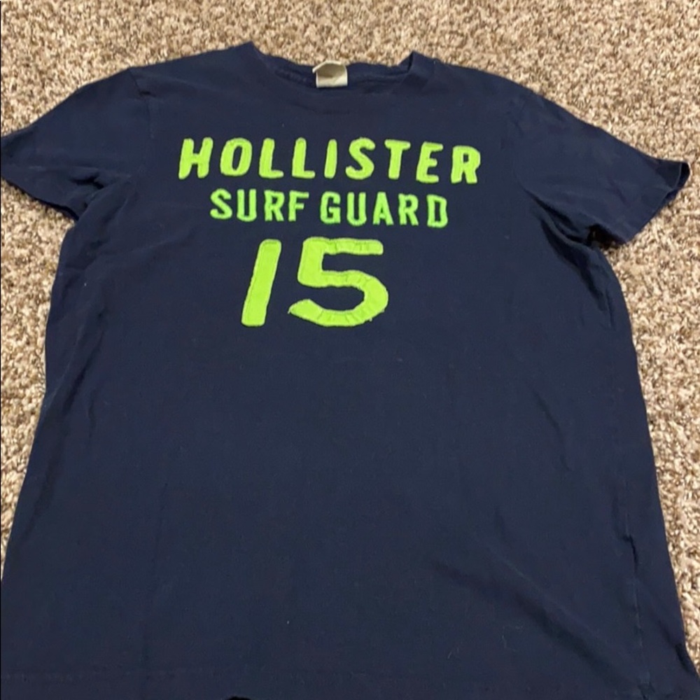 Hollister navy t-shirt